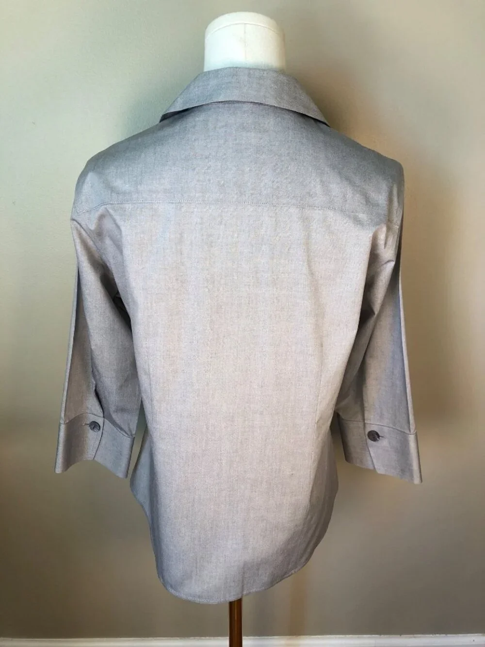 Foxcroft 100% Cotton Non Iron Light Gray 3/4 Sleeve Fitted Career Top Size 10P
